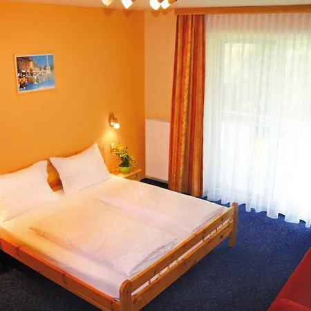 Zum Lindenhof Hotel