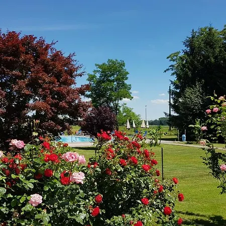 Zum Lindenhof Hotel 3*