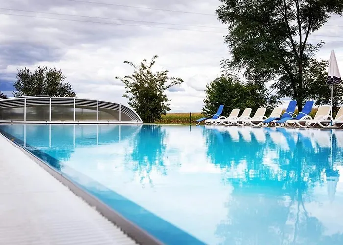 Hotel Zum Lindenhof 3*